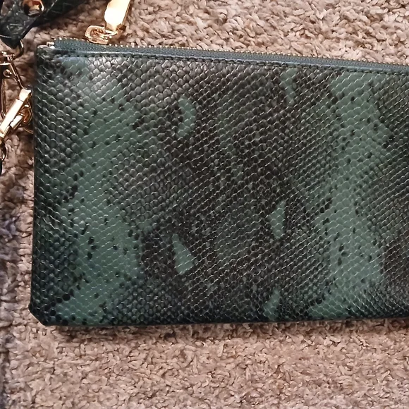 🐍💚Jen & Co Emerald Green Snakeskin Wristlet Clutch NWOT Vegan Leather - Picture 4 of 7